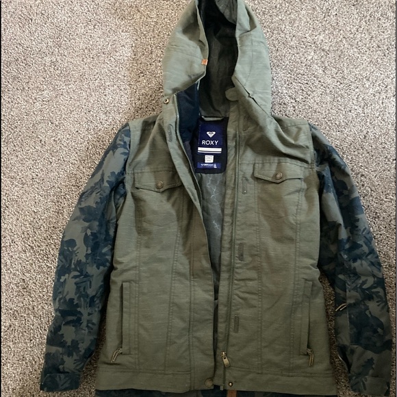 Roxy Winter Jacket - Picture 1 of 1